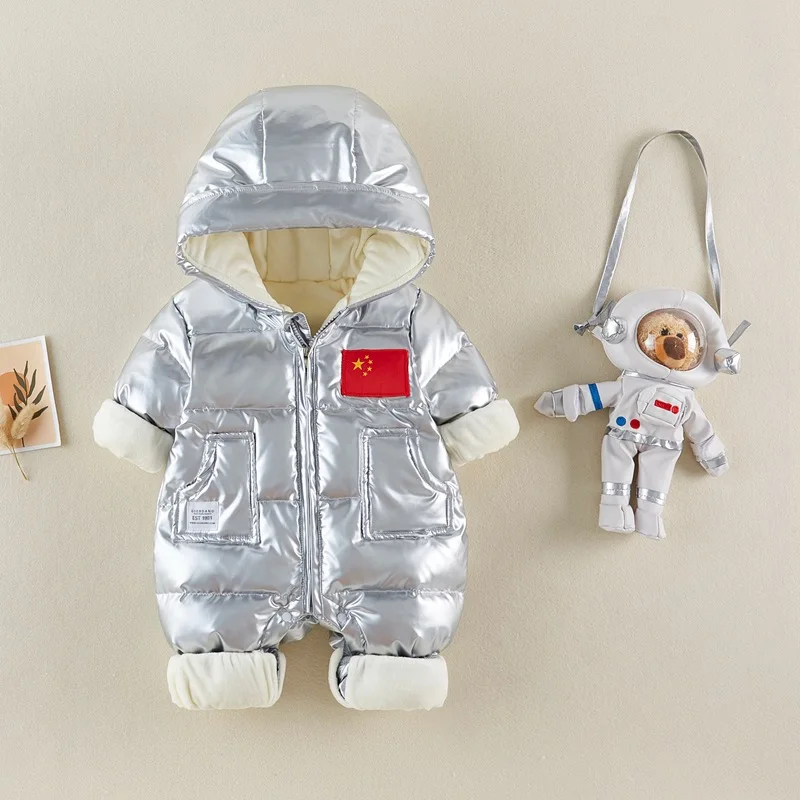 Baby down jacket winter new 90 white duck down full moon baby PU leather jumpsuit waterproof and warm clothes
Baby down jacket winter new 90 white duck down full moon baby PU leather jumpsuit waterproof and warm clothes