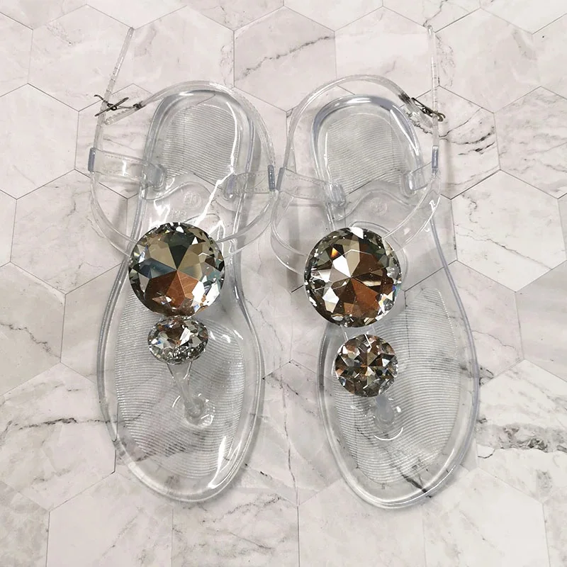 Women Sandals Fashion Sexy Non Slip 2021 New Crystal Flip Flop Beach Female Sandals Summer Flat Clip Toe Woman Diamond Shoes 
Women Sandals Fashion Sexy Non Slip 2021 New Crystal Flip Flop Beach Female Sandals Summer Flat Clip Toe Woman Diamond Shoes