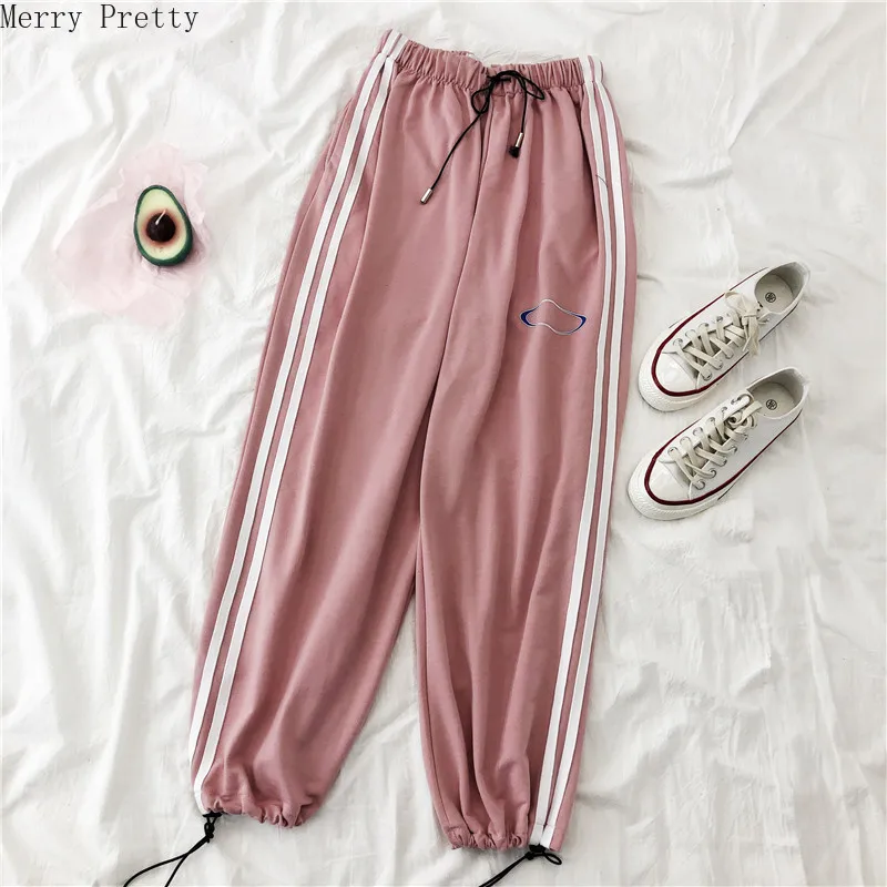 Women's Set Pink Two Piece Set Top And Pants Stand Collar Striped Zipper Coat Elasticity Waist Pockets Pants Sports Casual Sets
Women's Set Pink Two Piece Set Top And Pants Stand Collar Striped Zipper Coat Elasticity Waist Pockets Pants Sports Casual Sets