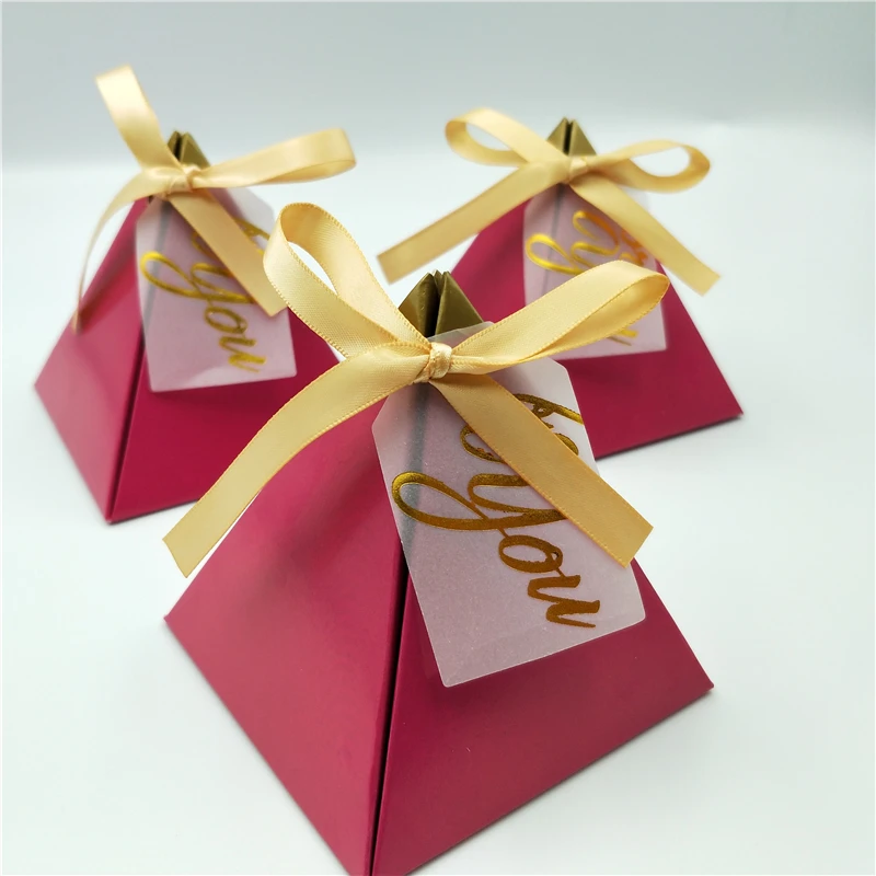 Rose Red Triangle Wedding Favor Candy Boxes Paper Chocolate Packaging Gift Box Baby Shower Birthday Party Supplies Decoration 
Rose Red Triangle Wedding Favor Candy Boxes Paper Chocolate Packaging Gift Box Baby Shower Birthday Party Supplies Decoration