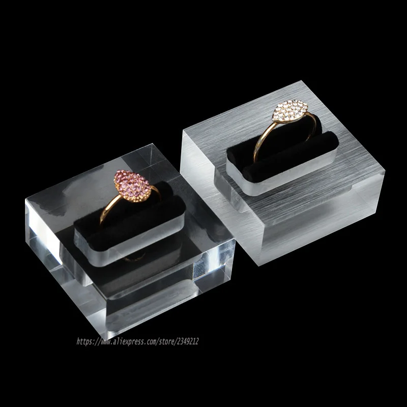 High Quality Acrylic Square Single Slot Ring Display Stand Ring Holder Ring Rack Showcase Jewelry Display Props
High Quality Acrylic Square Single Slot Ring Display Stand Ring Holder Ring Rack Showcase Jewelry Display Props