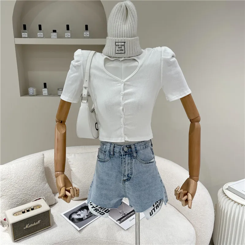 Women's Spring Summer 2021 New Stitching design high waist show thin wide leg loose Denim shorts pants
Women's Spring Summer 2021 New Stitching design high waist show thin wide leg loose Denim shorts pants