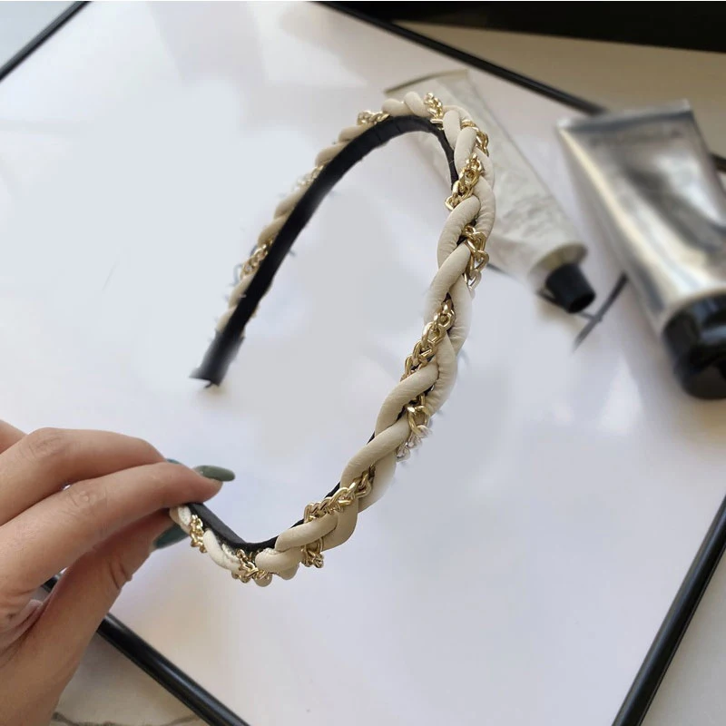 2020 Alloy Chain Braided Hair Hoop Women Twist Braid Headband Wash Face Makeup Hairbands Thin Head Hoop Fashion Hair Accessories
2020 Alloy Chain Braided Hair Hoop Women Twist Braid Headband Wash Face Makeup Hairbands Thin Head Hoop Fashion Hair Accessories