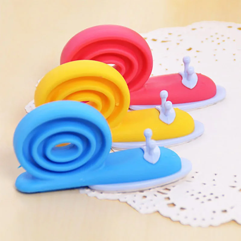 Rotating Door Stopper 3pcs Windproof Safety Door Stop Anti-door Clip Baby Door Stop Protection Products Environmentally Friendly
Rotating Door Stopper 3pcs Windproof Safety Door Stop Anti-door Clip Baby Door Stop Protection Products Environmentally Friendly