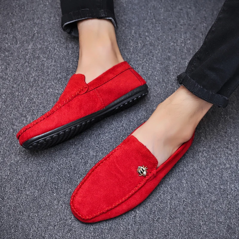 New Suede Flat Shoes Men Round Toe Slip on Male Loafers Metal Lock Decorate Blue Flat Mules Casual Shoes Summer Outwear Shoes
New Suede Flat Shoes Men Round Toe Slip on Male Loafers Metal Lock Decorate Blue Flat Mules Casual Shoes Summer Outwear Shoes