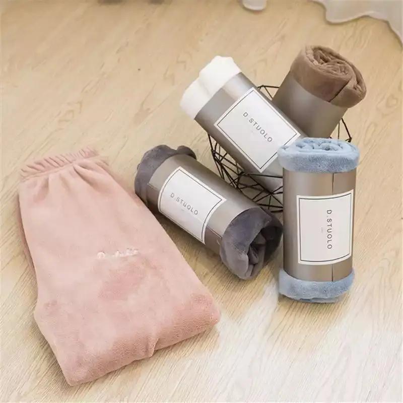 Ladies Home Clothing 2020 Winter Coral Fleece Pajama Set Women Thick Warm Flannel Velvet Cozy Two Pieces Sleepwear Suit Homewear
Ladies Home Clothing 2020 Winter Coral Fleece Pajama Set Women Thick Warm Flannel Velvet Cozy Two Pieces Sleepwear Suit Homewear