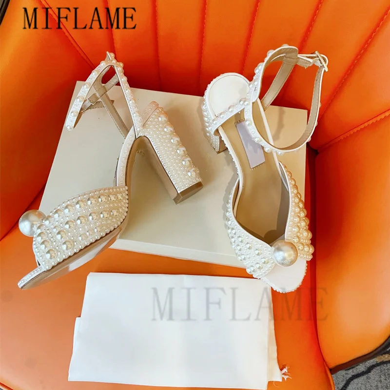 Новинка, женские сандалии-гладиаторы в стиле ретро с открытым носком, летние белые кожаные сандалии ручной работы с жемчугом, Сказочная обу...
Новинка, женские сандалии-гладиаторы в стиле ретро с открытым носком, летние белые кожаные сандалии ручной работы с жемчугом, Сказочная обу...