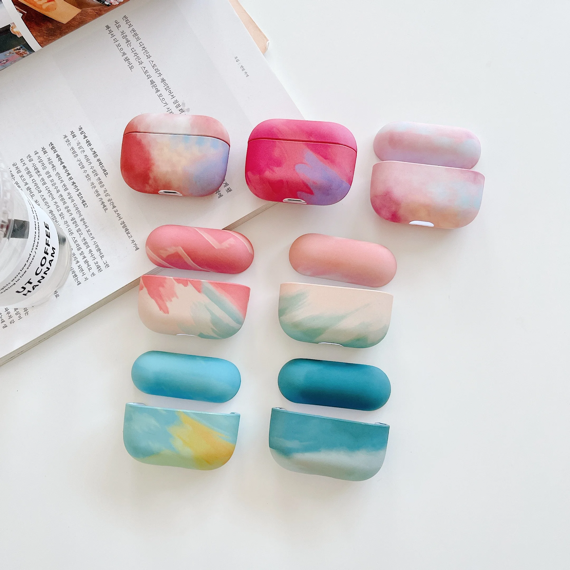 Frosted watercolor beautiful hard shell earphone sleeve for Apple AirPods 1 2 Pro wireless bluetooth earphone protective sleeve
Frosted watercolor beautiful hard shell earphone sleeve for Apple AirPods 1 2 Pro wireless bluetooth earphone protective sleeve