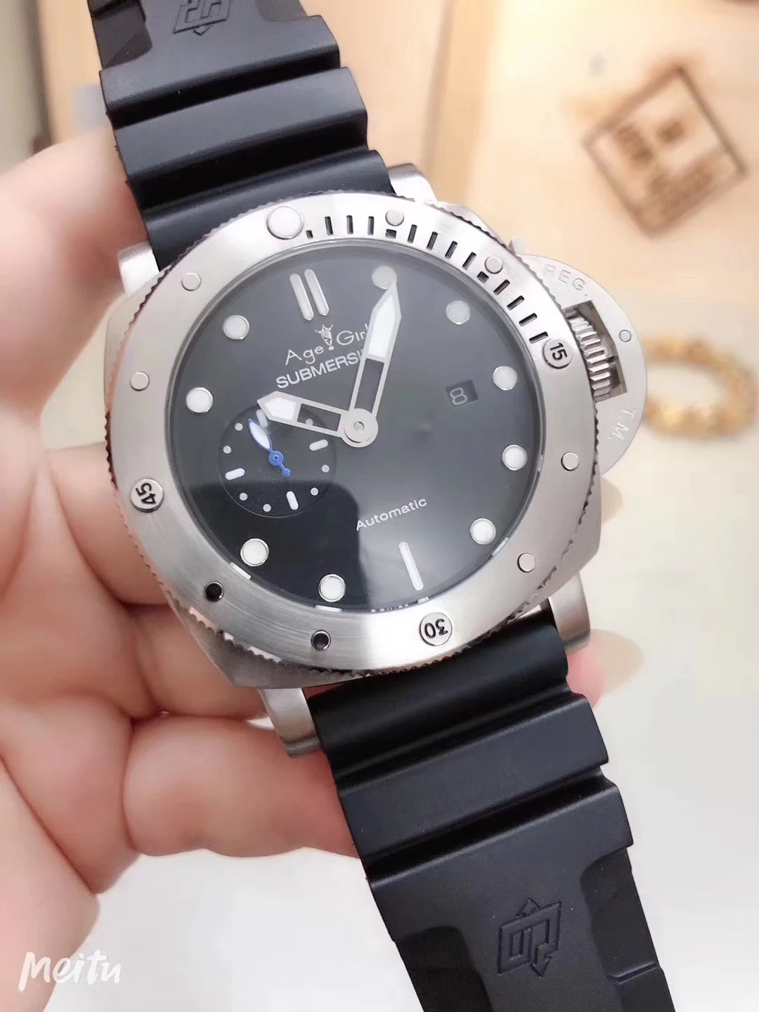 Classic New Men Automatic Mechanical Sapphire Stainless Steel Black Blue Rubber Matte Bezel Luminous Watch Waterproof AAA+
Classic New Men Automatic Mechanical Sapphire Stainless Steel Black Blue Rubber Matte Bezel Luminous Watch Waterproof AAA+