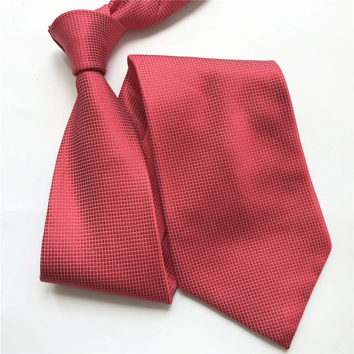 10 cm Width New Design Men's Ties Jacquard Woven Neck Tie Solid Red Checked Neckties for Wedding Party 
10 cm Width New Design Men's Ties Jacquard Woven Neck Tie Solid Red Checked Neckties for Wedding Party