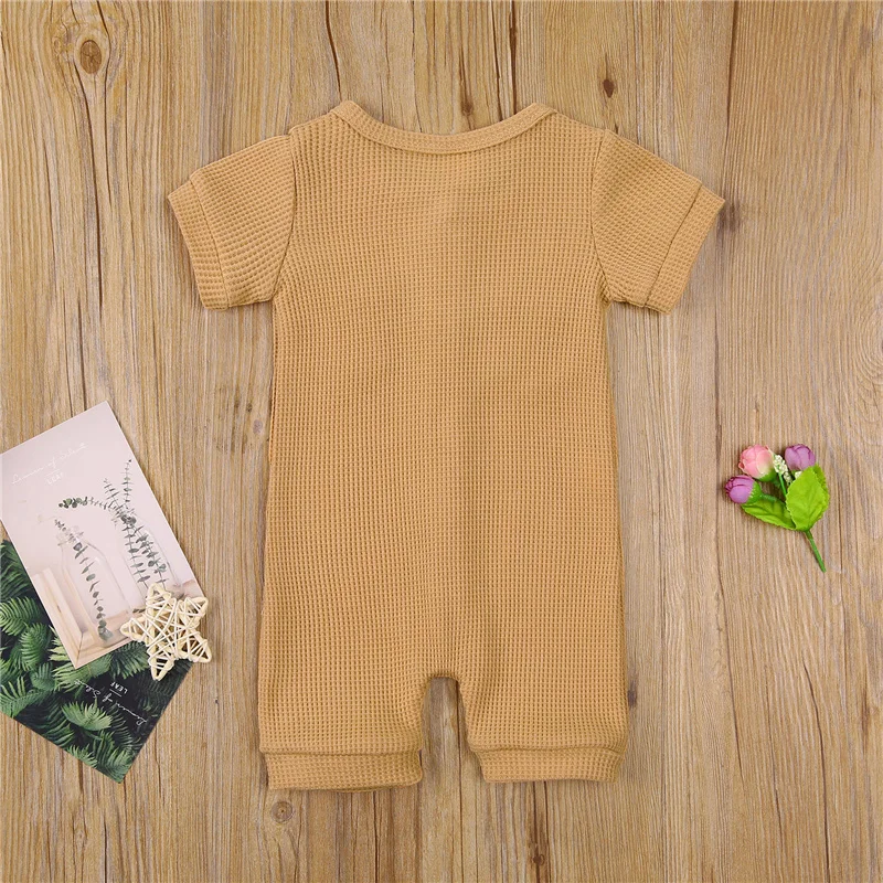 Baby Summer Casual Short Sleeve Jumpsuit Fashion Solid Color Round Neck Single-breasted Romper, 0-24Months
Baby Summer Casual Short Sleeve Jumpsuit Fashion Solid Color Round Neck Single-breasted Romper, 0-24Months