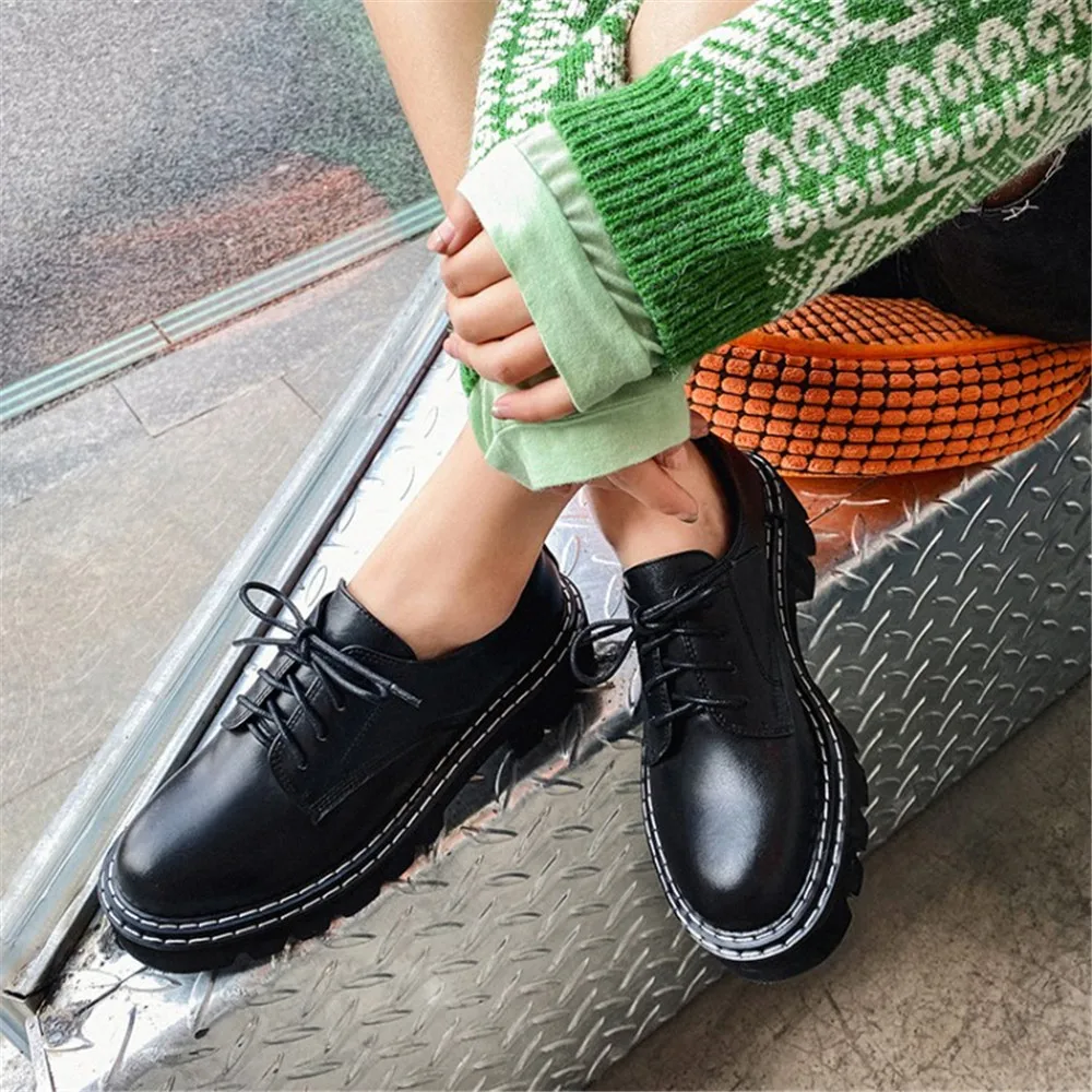 Aiyoway Spring Autumn Women Genuine Patent Leather Round Toe Lace-Up 5cm Thick High Heel British Pumps Casual Platform Shoes
Aiyoway Spring Autumn Women Genuine Patent Leather Round Toe Lace-Up 5cm Thick High Heel British Pumps Casual Platform Shoes