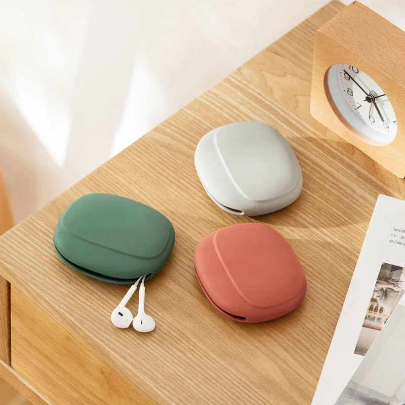 Simple Mobile Phone Data Cable Organizing Bag Portable Data Cable Headphone Storage Box Silicone Organizer Box Cute Coin Purse
Simple Mobile Phone Data Cable Organizing Bag Portable Data Cable Headphone Storage Box Silicone Organizer Box Cute Coin Purse