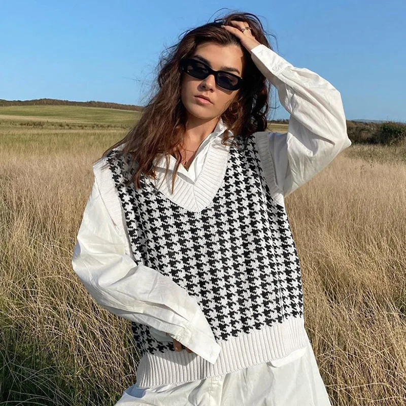 Women Sweater Vest Autumn Winter Fashion Houndstooth Casual Loose V Neck Sleeveless Knitted Tops Waistcoat Pullover
Women Sweater Vest Autumn Winter Fashion Houndstooth Casual Loose V Neck Sleeveless Knitted Tops Waistcoat Pullover