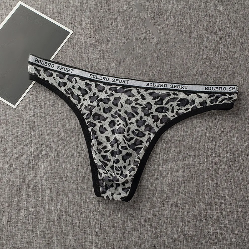 Mens Leopard Bikini Thong Underwear Low-rise Briefs G-String Stretchy Tangas Sissy Panties Erotic Hombre Male Lingerie Tanga
Mens Leopard Bikini Thong Underwear Low-rise Briefs G-String Stretchy Tangas Sissy Panties Erotic Hombre Male Lingerie Tanga