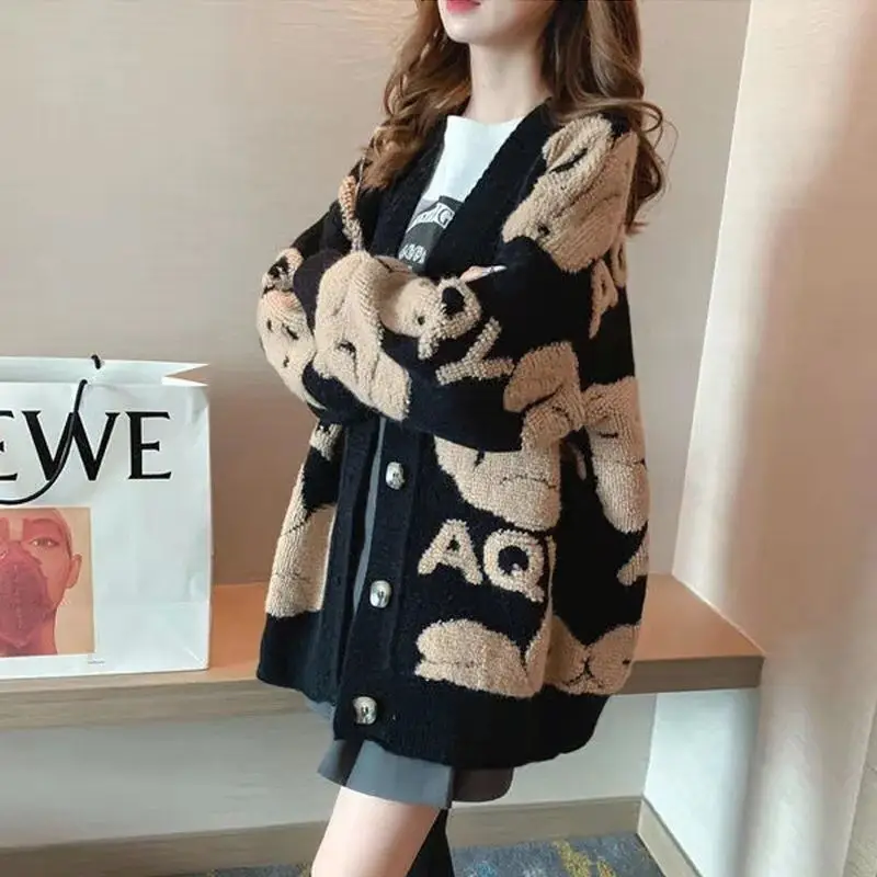2021 new fashion sweater coat spring and autumn and winter women's wear Korean loose knitted cardigan fashion women's cardigan
2021 new fashion sweater coat spring and autumn and winter women's wear Korean loose knitted cardigan fashion women's cardigan