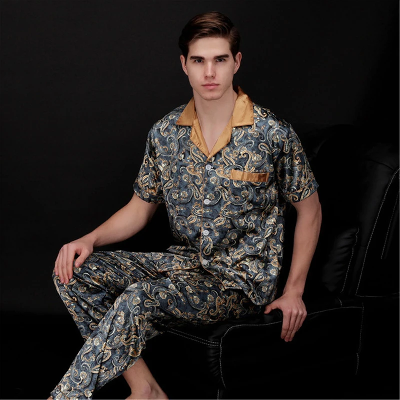 Home Service Men's Pajamas Suit Short-sleeved Trousers Spring And Summer Cardigan Print Casual Loose Sexy Men Clothes
Home Service Men's Pajamas Suit Short-sleeved Trousers Spring And Summer Cardigan Print Casual Loose Sexy Men Clothes