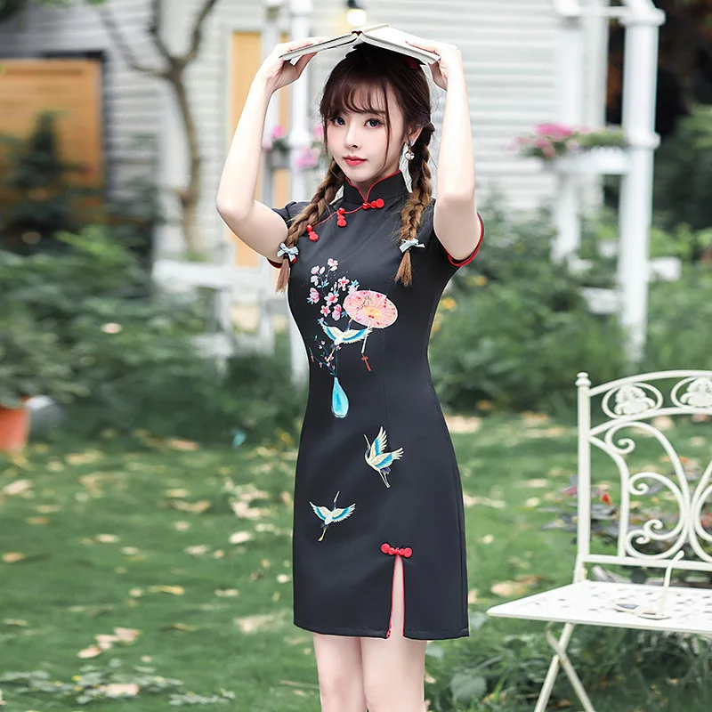 Chinese Female Satin Dress Elegant Slim Plus Size Qipao Mandarin Collar Vintage Cheongsam Sexy Split Formal Dress Vestido Sexy
Chinese Female Satin Dress Elegant Slim Plus Size Qipao Mandarin Collar Vintage Cheongsam Sexy Split Formal Dress Vestido Sexy