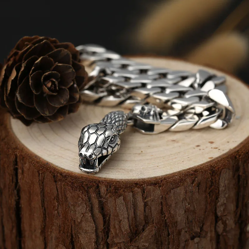 Punk Statement Animal Bracelet 925 Sterling Silver colour Christmas Gifts Snake head chain S925 Solid Thai Silver colour Men
Punk Statement Animal Bracelet 925 Sterling Silver colour Christmas Gifts Snake head chain S925 Solid Thai Silver colour Men