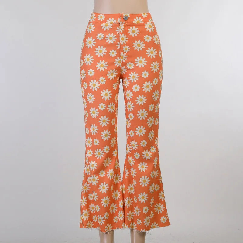 Small juvenile chrysanthemum print hip-lifting short pants women 2021 European and American spring and summer new cool trend
Small juvenile chrysanthemum print hip-lifting short pants women 2021 European and American spring and summer new cool trend