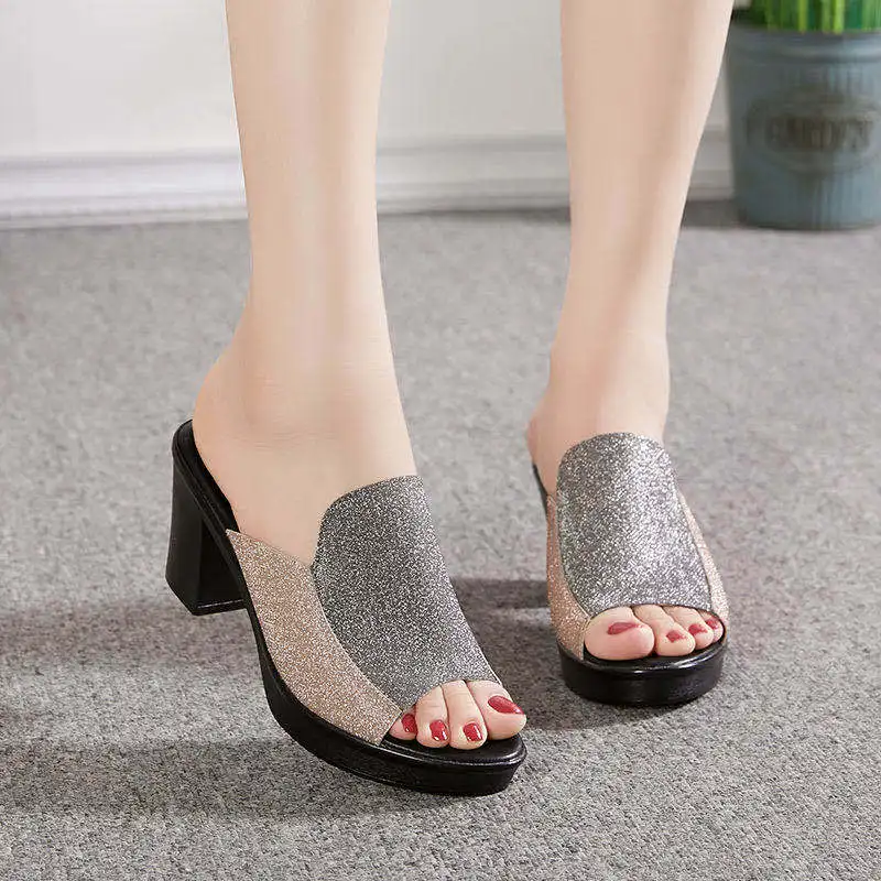 Sandals Women Summer Wear 2020 New Fashion Wild Non-slip Thick Heel Middle Heel Fish Mouth Sandals High Heel Sandals Women
Sandals Women Summer Wear 2020 New Fashion Wild Non-slip Thick Heel Middle Heel Fish Mouth Sandals High Heel Sandals Women