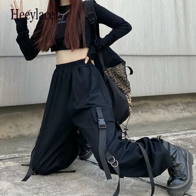 Брюки-карго Techwear женские в стиле панк, Готическая уличная одежда в стиле хиппи, джоггеры с широкими штанинами, модные штаны в Корейском стил...
Брюки-карго Techwear женские в стиле панк, Готическая уличная одежда в стиле хиппи, джоггеры с широкими штанинами, модные штаны в Корейском стил...