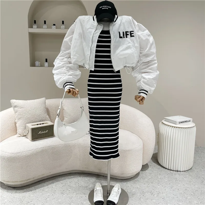 Women's Spring Summer 2021 New Pleated long sleeve drawstring Baseball Jacket Loose Coat
Women's Spring Summer 2021 New Pleated long sleeve drawstring Baseball Jacket Loose Coat