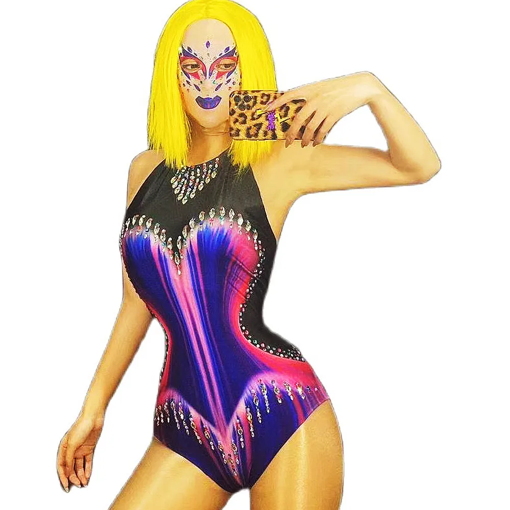 Sparkly Rhinestone Colorful Sleeveless Halter Women Bodysuits Tight Stretch Jumpsuits DJ Singer Stage Wear Pole Dancing Costumes
Sparkly Rhinestone Colorful Sleeveless Halter Women Bodysuits Tight Stretch Jumpsuits DJ Singer Stage Wear Pole Dancing Costumes