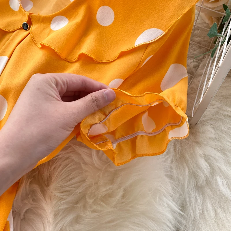 Boho Ruffles polka dot print long dress summer Party high waist dress casual Women beach holiday vestidos elegant tunic dress
Boho Ruffles polka dot print long dress summer Party high waist dress casual Women beach holiday vestidos elegant tunic dress