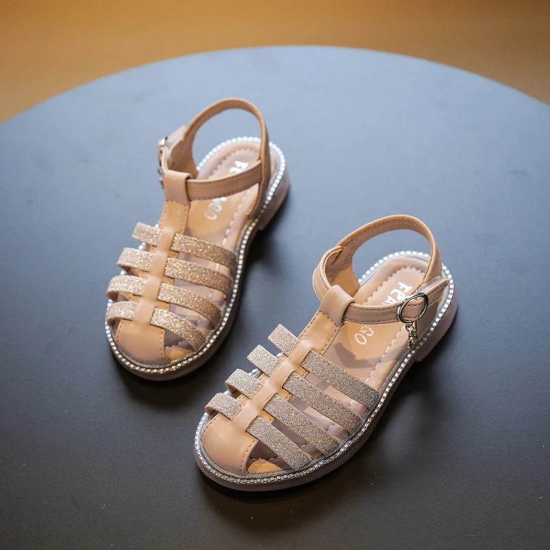 Fashion Girls Sandalias Cross Weaving Narrow Flats Slippers Vintage Cut-out Gladiator Sandals Casual Shoes Toddler Girl Sandals 
Fashion Girls Sandalias Cross Weaving Narrow Flats Slippers Vintage Cut-out Gladiator Sandals Casual Shoes Toddler Girl Sandals