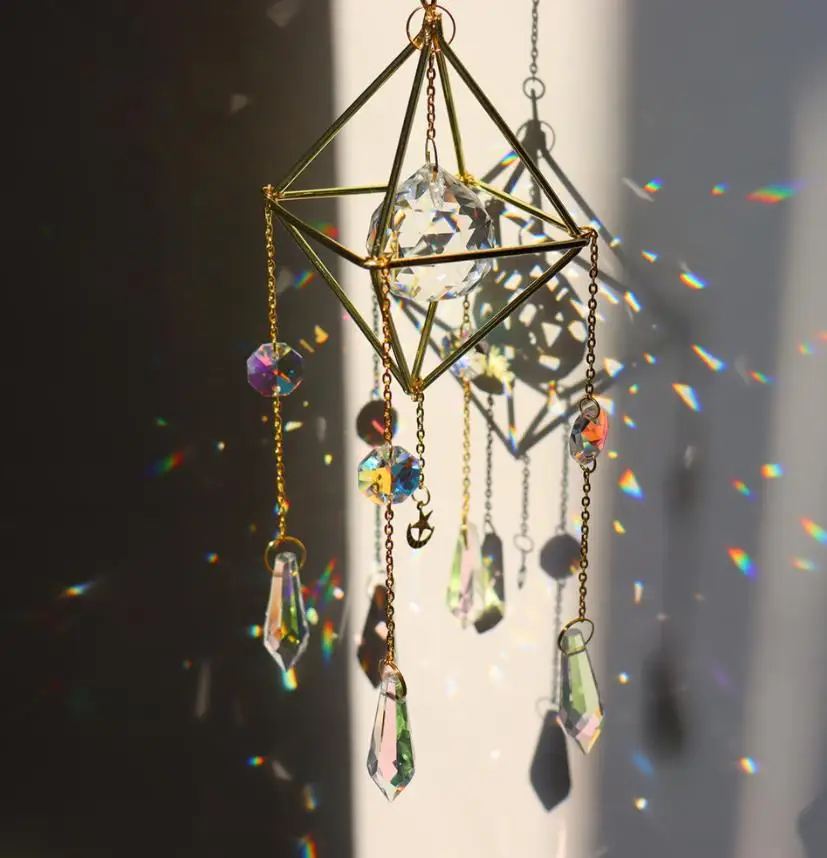 Chandelier Wind Chimes Garden Decoration Crystal Prisms Hanging Sun Catcher Pendant Patio Windown Decor Rainbow Maker 6pcs/lot
Chandelier Wind Chimes Garden Decoration Crystal Prisms Hanging Sun Catcher Pendant Patio Windown Decor Rainbow Maker 6pcs/lot