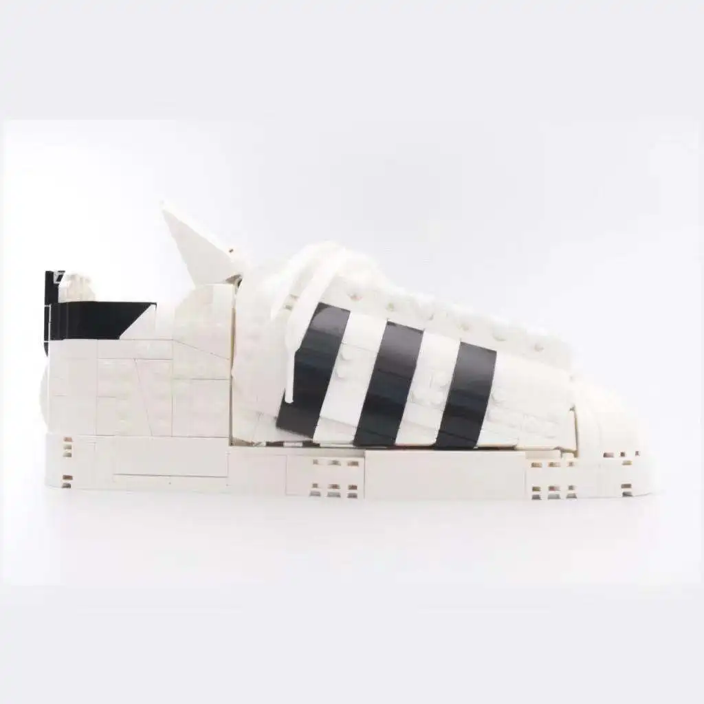 Creative Classic Super Sport Shoes Sneakers Model Building Blocks Compatible 10282 DIY Bricks Toys for Boy Girl Christmas Gift
Creative Classic Super Sport Shoes Sneakers Model Building Blocks Compatible 10282 DIY Bricks Toys for Boy Girl Christmas Gift