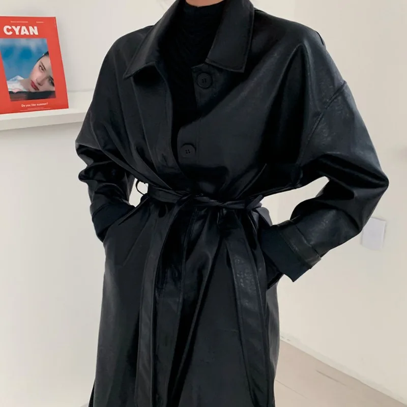 Korean style Famous 2021 Ladies Long black leather trench coat luxury lapal Collar female overcoats 
Korean style Famous 2021 Ladies Long black leather trench coat luxury lapal Collar female overcoats