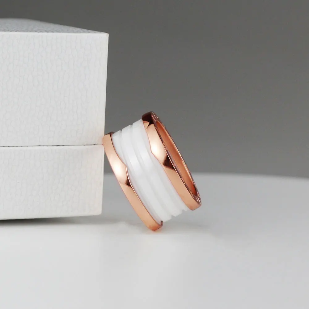 KT Jewelry Luxury Rings High Quality 1:1 LOGO Roman Spring Wide Spiral White Ceramic Rings Bvl Jewelry For Couples
KT Jewelry Luxury Rings High Quality 1:1 LOGO Roman Spring Wide Spiral White Ceramic Rings Bvl Jewelry For Couples