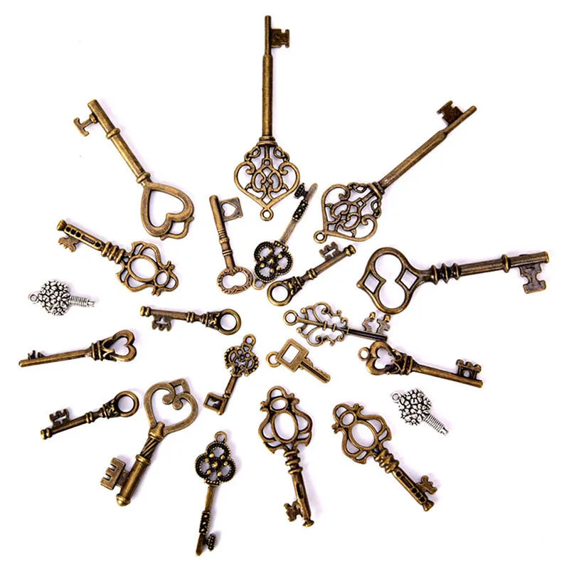 2021 DIY Jewelry Findings Gift 50g/Set Antique Bronze Vintage Old Key Charms Pendants Metal Charms Decorations Keychain
2021 DIY Jewelry Findings Gift 50g/Set Antique Bronze Vintage Old Key Charms Pendants Metal Charms Decorations Keychain