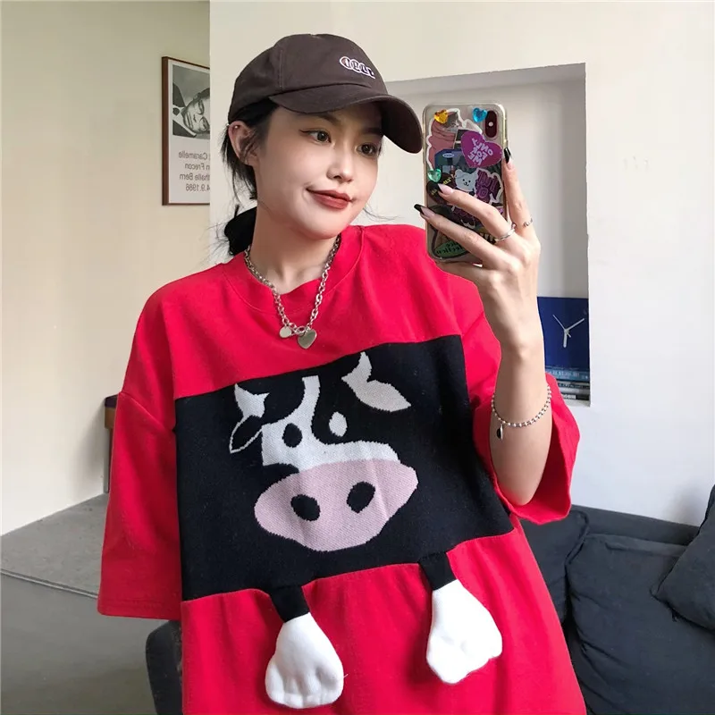 Spring and summer new short-sleeved female Korean Harajuku style cow head three-dimensional patch loose round neck T-shirt
Spring and summer new short-sleeved female Korean Harajuku style cow head three-dimensional patch loose round neck T-shirt