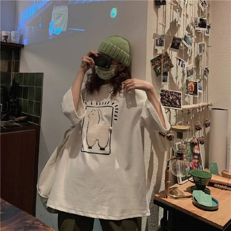 2021New Cartoon Alpaca Animal Printed Casual Loose Oversize Korean Style Summer Short Sleeve Women Top Female T-shirts
2021New Cartoon Alpaca Animal Printed Casual Loose Oversize Korean Style Summer Short Sleeve Women Top Female T-shirts