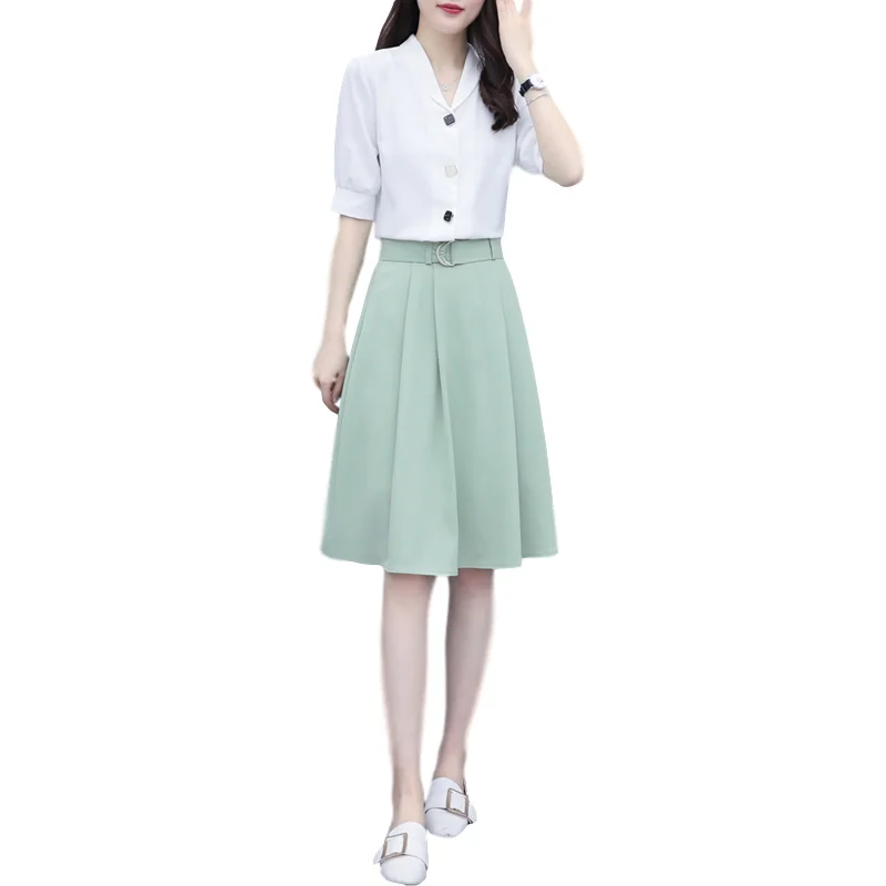 2021 New Summer Women Sets Casual V Neck Single Breasted Crop Tops High Waist A-line Solid Color Midi Skirt Two Piece Set X80
2021 New Summer Women Sets Casual V Neck Single Breasted Crop Tops High Waist A-line Solid Color Midi Skirt Two Piece Set X80