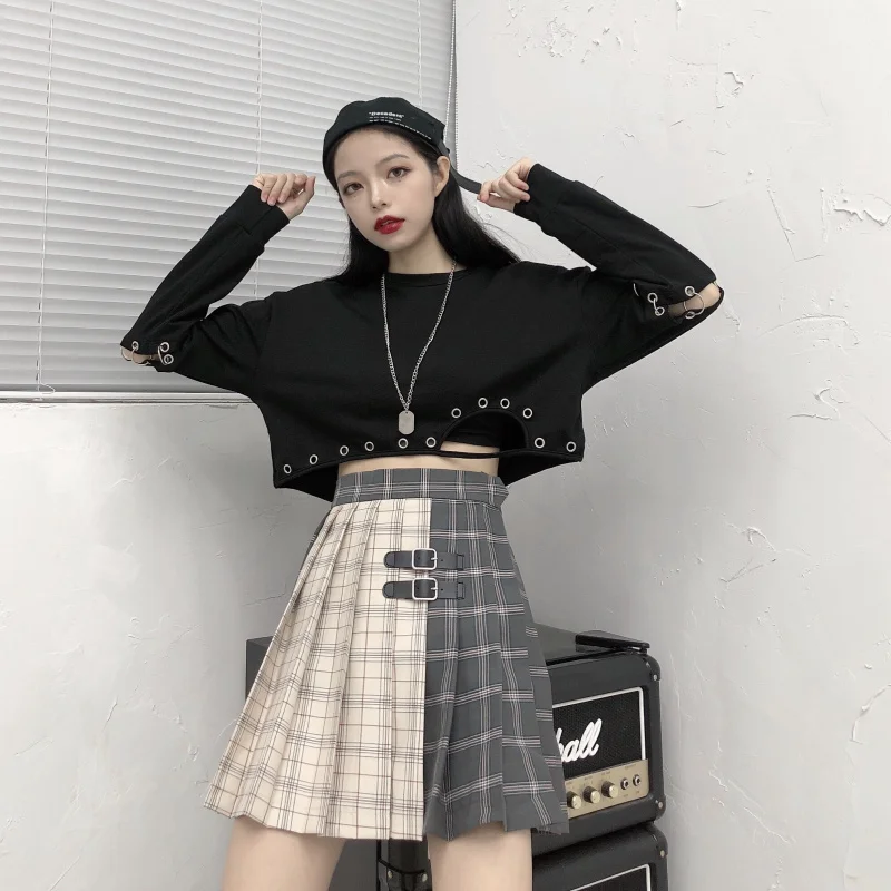 M- 4XL New streetwear Fashion stitching Plaid Pleated Skirts Women Leather Buckle School Skirt High street y2k High Waist Skirts
M- 4XL New streetwear Fashion stitching Plaid Pleated Skirts Women Leather Buckle School Skirt High street y2k High Waist Skirts