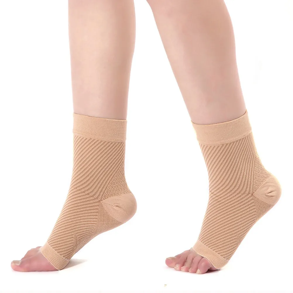 1 pair Ankle Foot Elastic Compression Wrap Sleeve Bandage Brace Support Protection Sports Relief Pain Foot Sport Ankle Socks
1 pair Ankle Foot Elastic Compression Wrap Sleeve Bandage Brace Support Protection Sports Relief Pain Foot Sport Ankle Socks