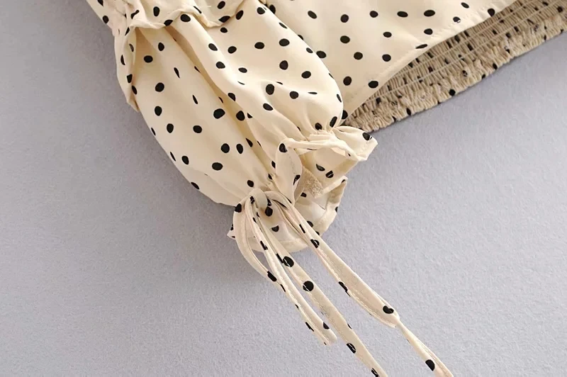 Foridol puff sleeve polka dot blouse tops chic backless slim tunic crop tops ruffle summer fashion blouse tops blusa feminina
Foridol puff sleeve polka dot blouse tops chic backless slim tunic crop tops ruffle summer fashion blouse tops blusa feminina