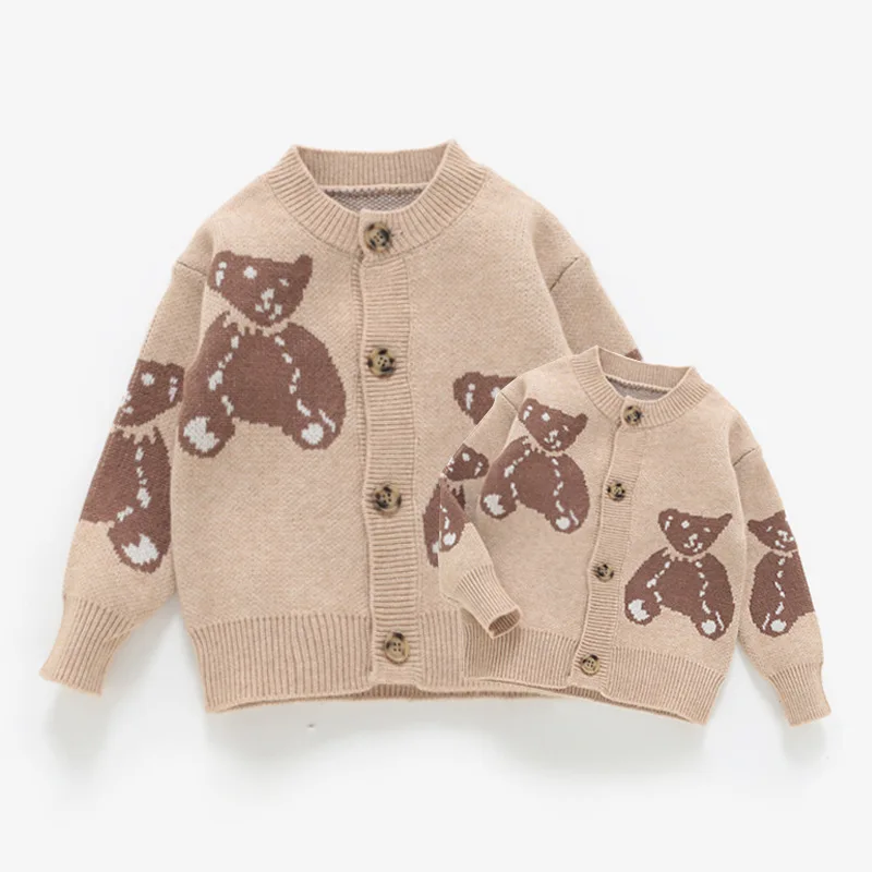 Family Clothes Mommy And Me Sweaters Autumn/Spring Cotton Coats For Girls Women Cardigan Sweater Mother&Kids Tops
Family Clothes Mommy And Me Sweaters Autumn/Spring Cotton Coats For Girls Women Cardigan Sweater Mother&Kids Tops