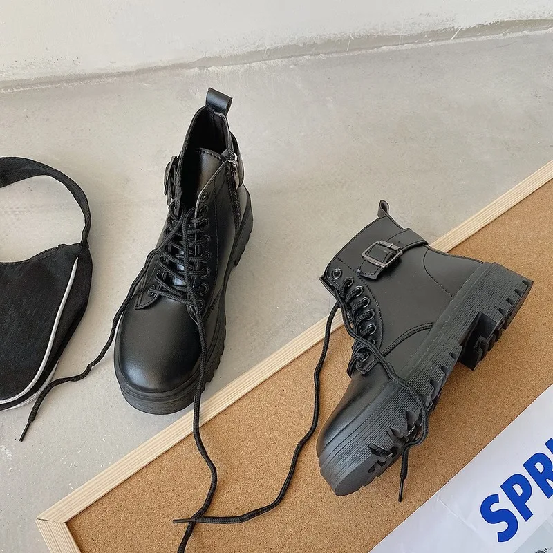 Hot Woman Retro All-match Short Boots 2020 Autumn New Martin Boots Thick-soled Mid-heel Net Motorcycle Boots Zapatos De Mujer 
Hot Woman Retro All-match Short Boots 2020 Autumn New Martin Boots Thick-soled Mid-heel Net Motorcycle Boots Zapatos De Mujer