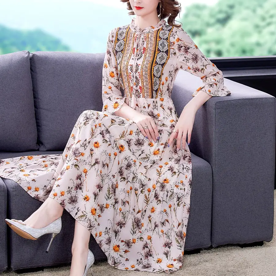 Summer Women's Dress 2021 New Office Lady French Style Floral Half Sleeve Print Flare Sleeve Zipper V-Neck Apricot Dresses
Summer Women's Dress 2021 New Office Lady French Style Floral Half Sleeve Print Flare Sleeve Zipper V-Neck Apricot Dresses