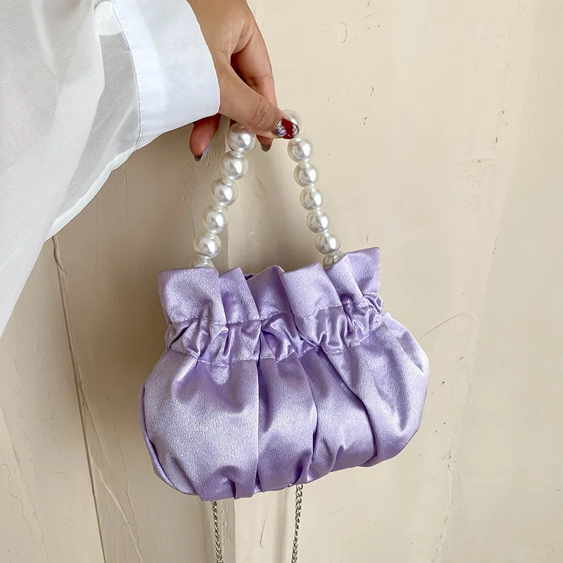 Luxury Handbags Women Pearl Tote Bag Brand Designer Chain Messenger Bag Shoulder Bags Satin Soft Pleated Ladies Blue Silk Bags
Luxury Handbags Women Pearl Tote Bag Brand Designer Chain Messenger Bag Shoulder Bags Satin Soft Pleated Ladies Blue Silk Bags