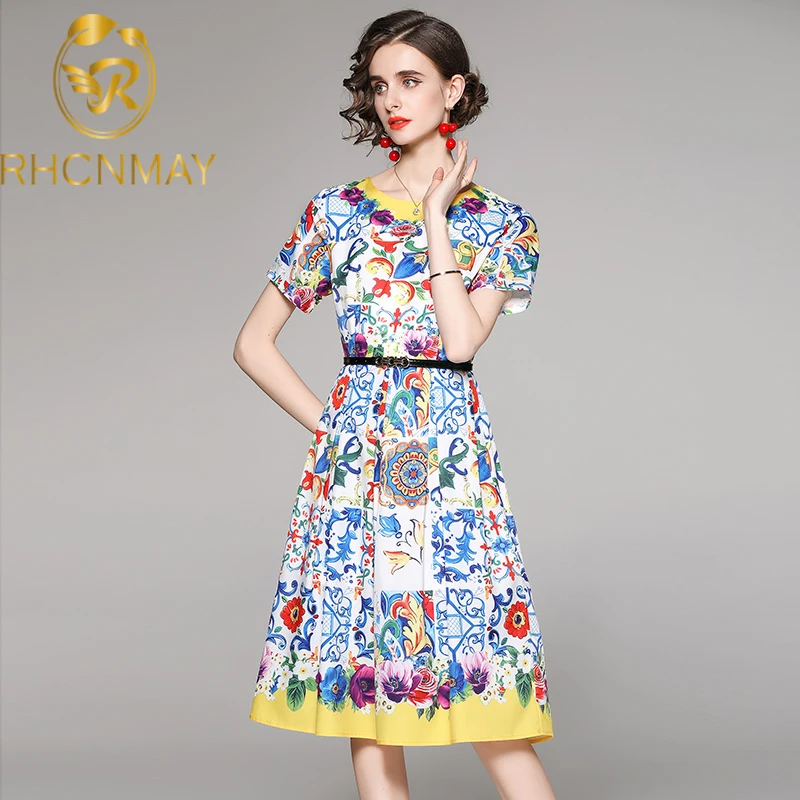2021 Newest Fashion Runway Summer Dress Women's Short Sleeve Round Neck Blue And white porcelain Floral Print Party Midi Dress
2021 Newest Fashion Runway Summer Dress Women's Short Sleeve Round Neck Blue And white porcelain Floral Print Party Midi Dress