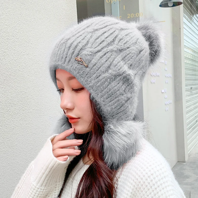 Winter knitted Plush ball Hats Women Thick Warm Beanie Skullies Hat Female knit Letter Bonnet Beanie Caps Outdoor Riding Sets
Winter knitted Plush ball Hats Women Thick Warm Beanie Skullies Hat Female knit Letter Bonnet Beanie Caps Outdoor Riding Sets