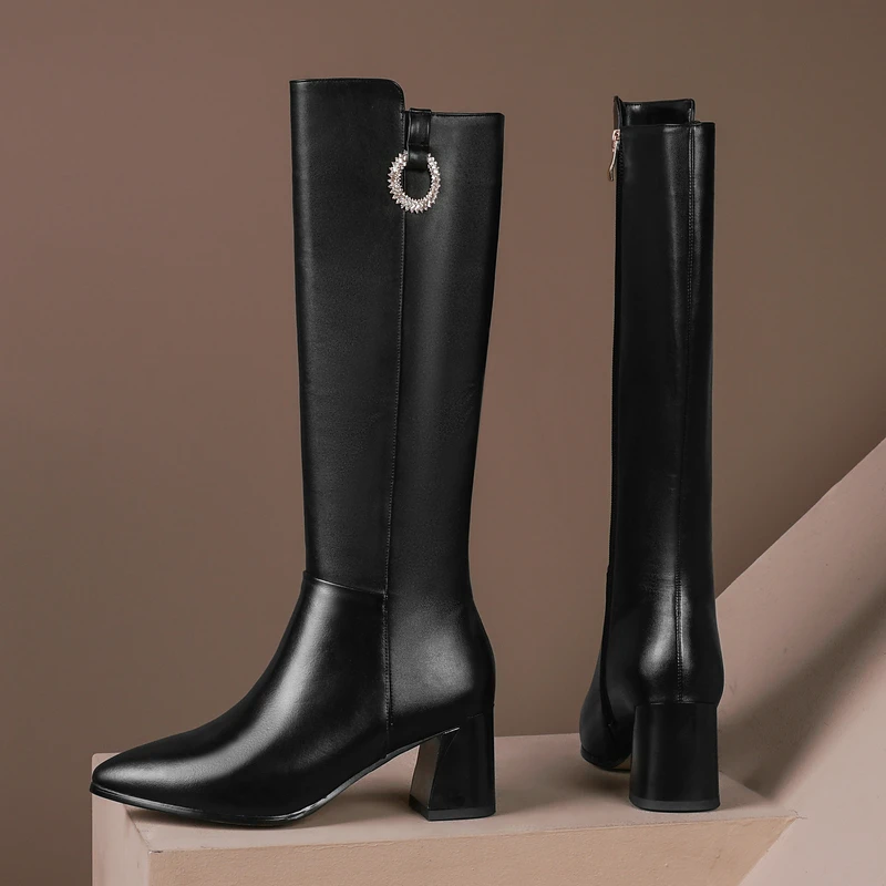 Quality Genuine Leather Women Knee High Boots Fashion high Heels Female Night Club Shoes Woman New Big Size Boots
Quality Genuine Leather Women Knee High Boots Fashion high Heels Female Night Club Shoes Woman New Big Size Boots