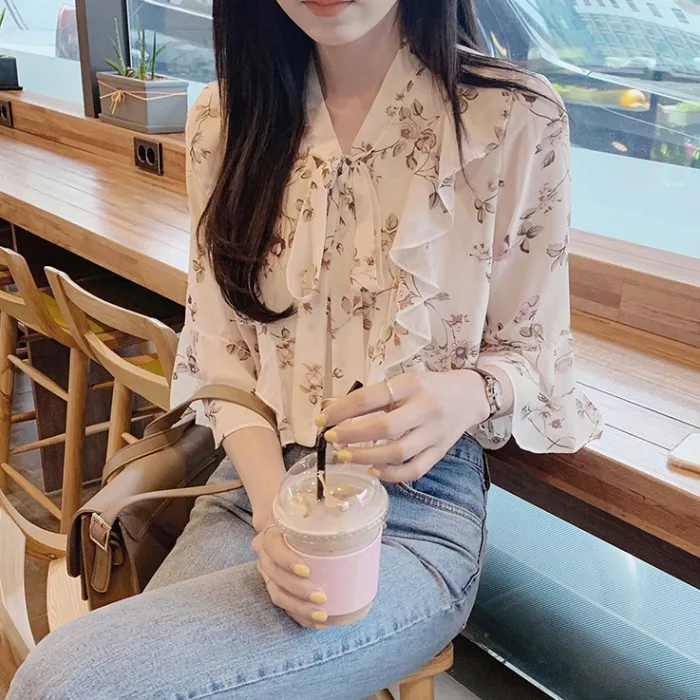 xia retro chic 7 minutes of sleeve chiffon unlined upper garment floral with female flounce shirt sleeve is fairy coat
xia retro chic 7 minutes of sleeve chiffon unlined upper garment floral with female flounce shirt sleeve is fairy coat