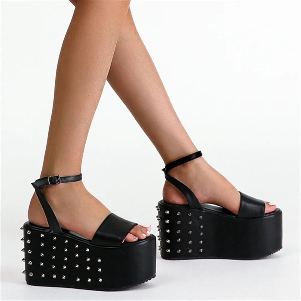 Brand 2021 Fashion Rivets Gothic Street Style Black Platform Rivets Wedges High Heels Comfy Walking Summer Sandals Shoes Women
Brand 2021 Fashion Rivets Gothic Street Style Black Platform Rivets Wedges High Heels Comfy Walking Summer Sandals Shoes Women